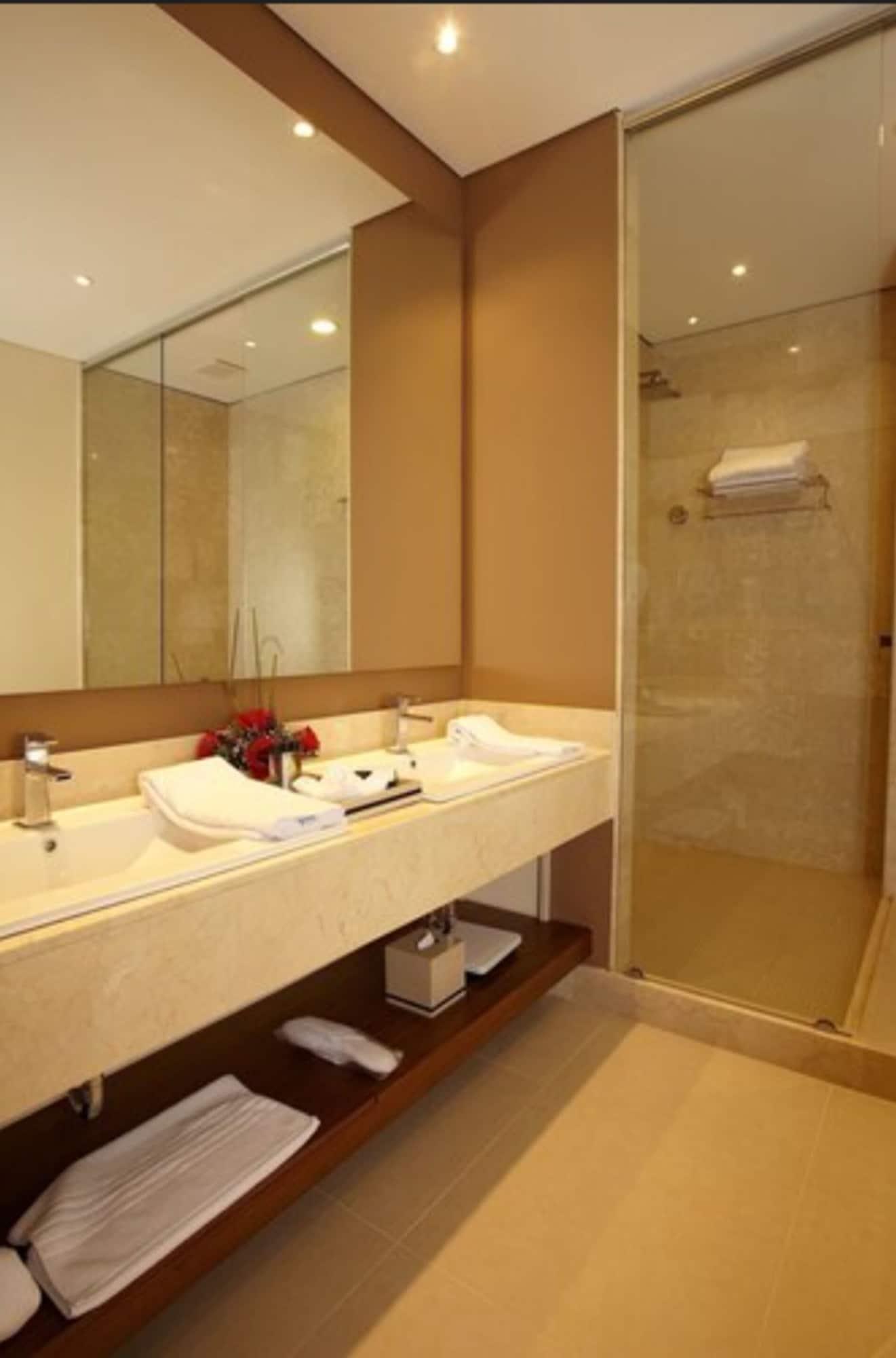 Doubletree By Hilton Bogota Parque 93 Hotel Ngoại thất bức ảnh