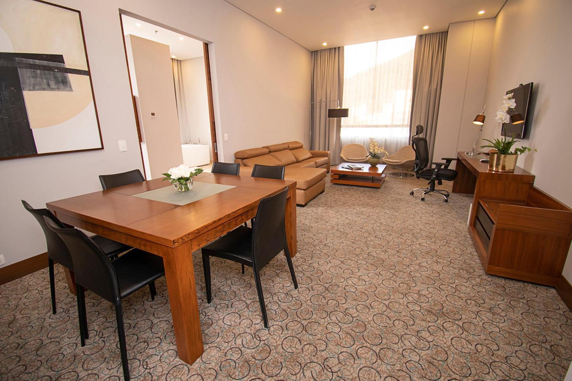 Doubletree By Hilton Bogota Parque 93 Hotel Ngoại thất bức ảnh