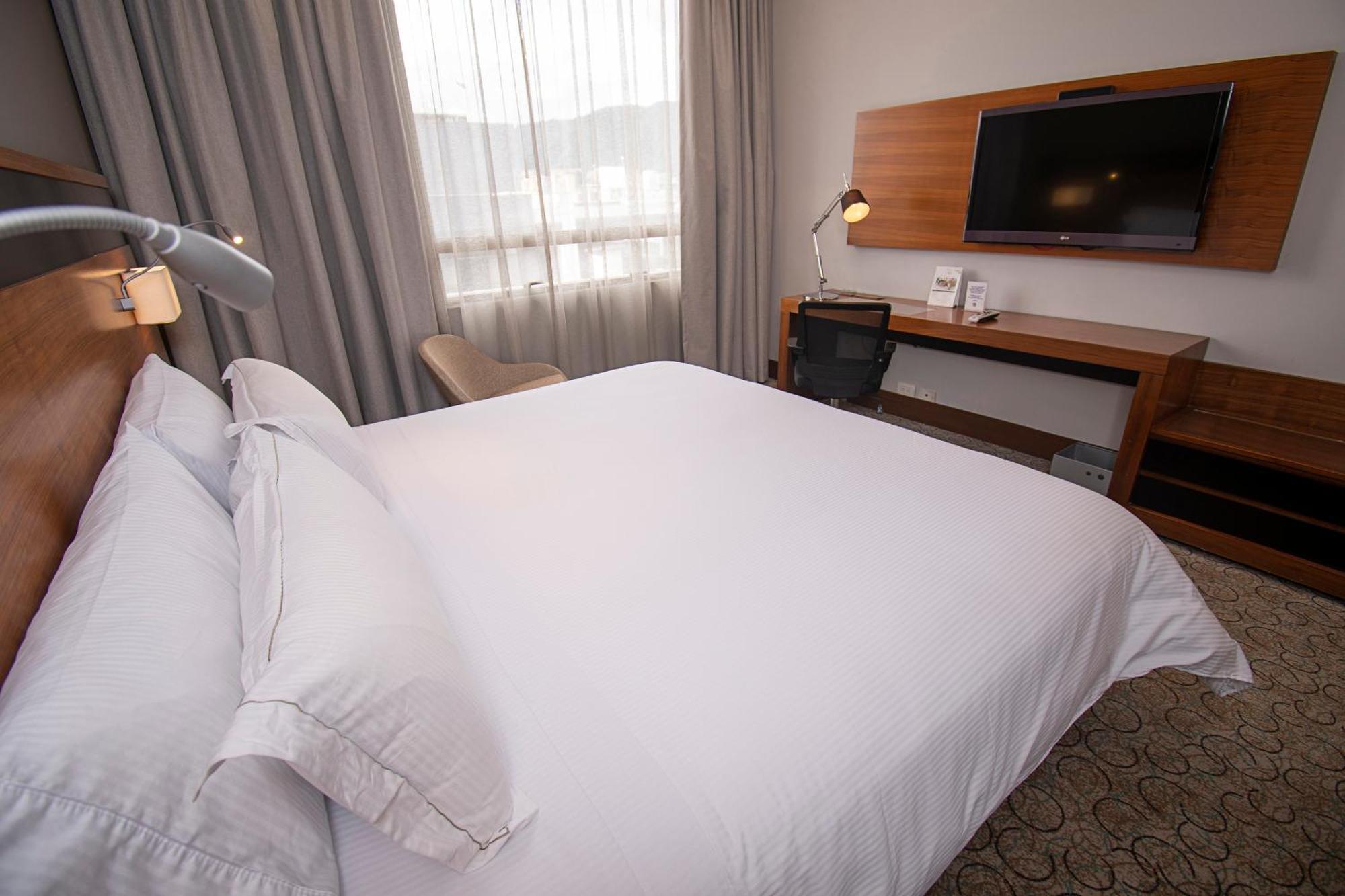 Doubletree By Hilton Bogota Parque 93 Hotel Ngoại thất bức ảnh